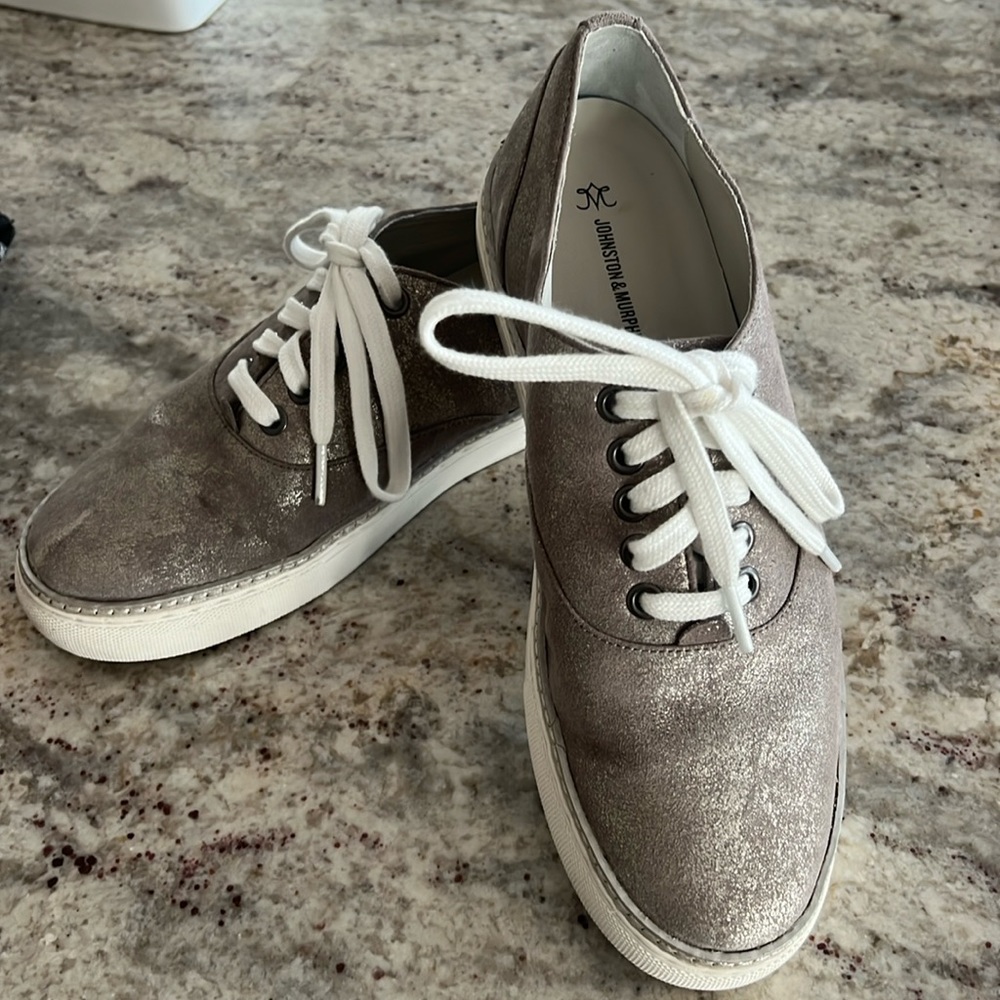 Johnston and Murphy Callie Oxford pewter metallic kid suede.  Size 8.5.